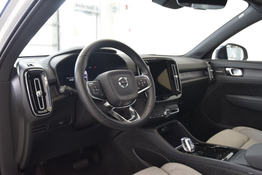 2023 Volvo XC40 Recharge Pure Electric ULTIMATE+LED+TOIT+AWD+HARMAN in Laval, Quebec - 15 - w1024h768px