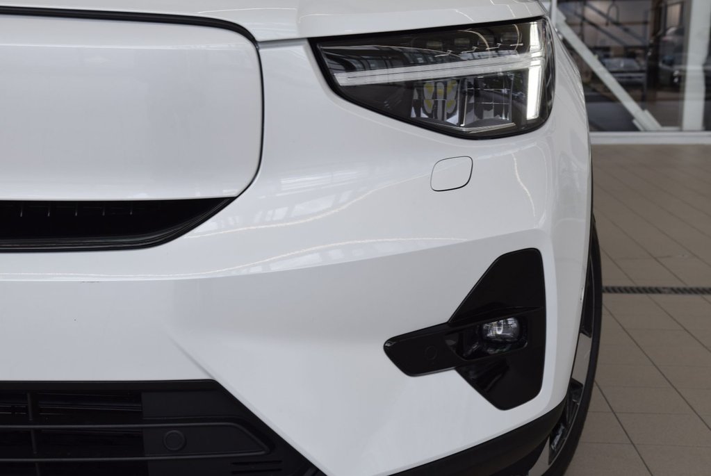2023 Volvo XC40 Recharge Pure Electric ULTIMATE+LED+TOIT+AWD+HARMAN in Laval, Quebec - 7 - w1024h768px