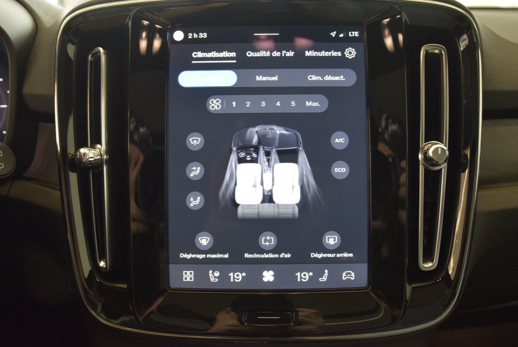 2023 Volvo XC40 Recharge Pure Electric ULTIMATE+LED+TOIT+AWD+HARMAN in Laval, Quebec - 30 - w1024h768px