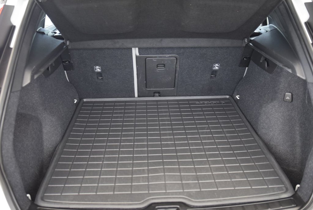 2023 Volvo XC40 Recharge Pure Electric ULTIMATE+LED+TOIT+AWD+HARMAN in Laval, Quebec - 19 - w1024h768px