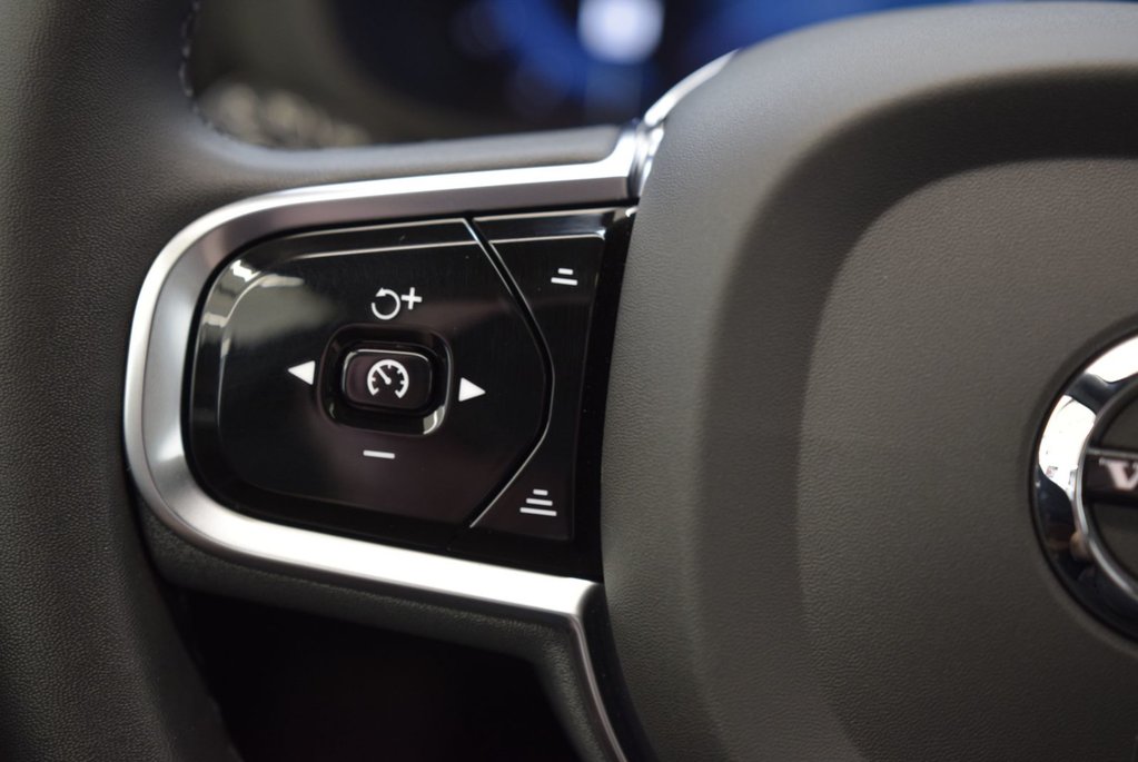 2024 Volvo XC60 Recharge T8+Plus Dark Theme+PHEV+LED+ in Laval, Quebec - 24 - w1024h768px