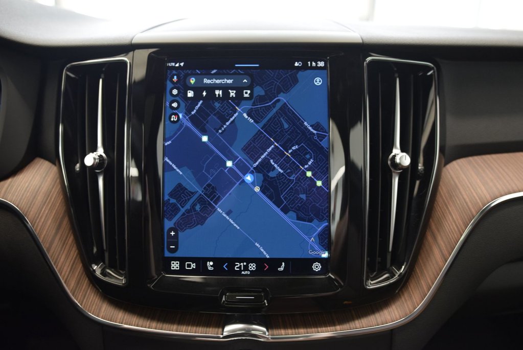 2024 Volvo XC60 Recharge T8+Plus Dark Theme+PHEV+LED+ in Laval, Quebec - 29 - w1024h768px