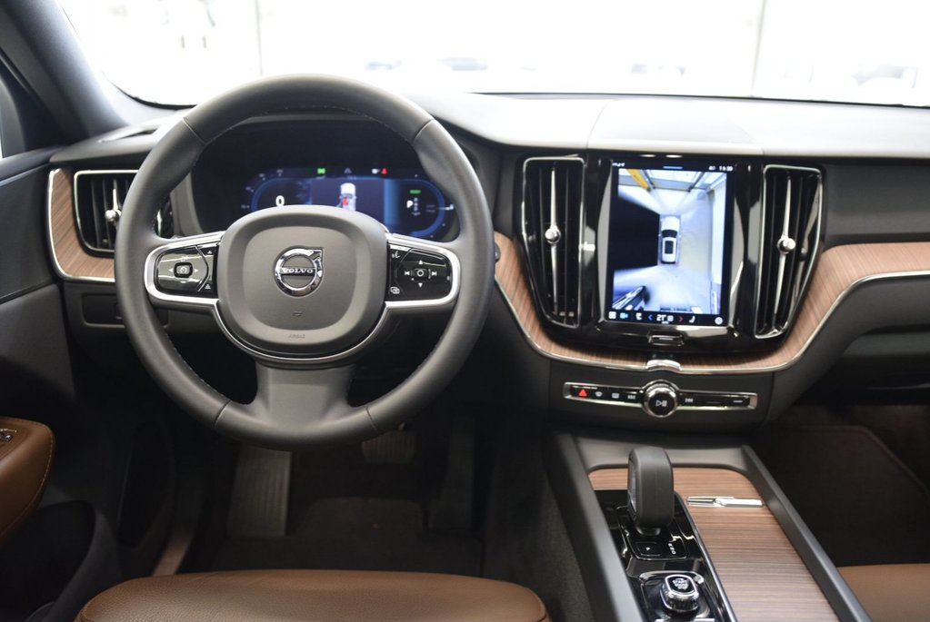 2024 Volvo XC60 Recharge T8+Plus Dark Theme+PHEV+LED+ in Laval, Quebec - 23 - w1024h768px