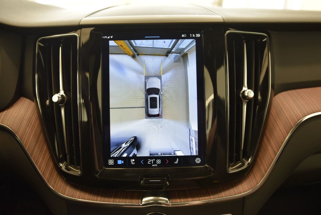 2024 Volvo XC60 Recharge T8+Plus Dark Theme+PHEV+LED+ in Laval, Quebec - 27 - w1024h768px