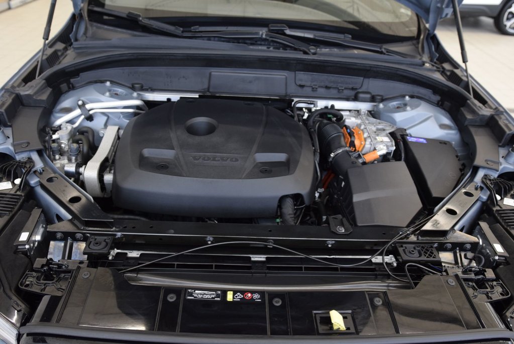 2024 Volvo XC60 Recharge T8+Plus Dark Theme+PHEV+LED+ in Laval, Quebec - 13 - w1024h768px