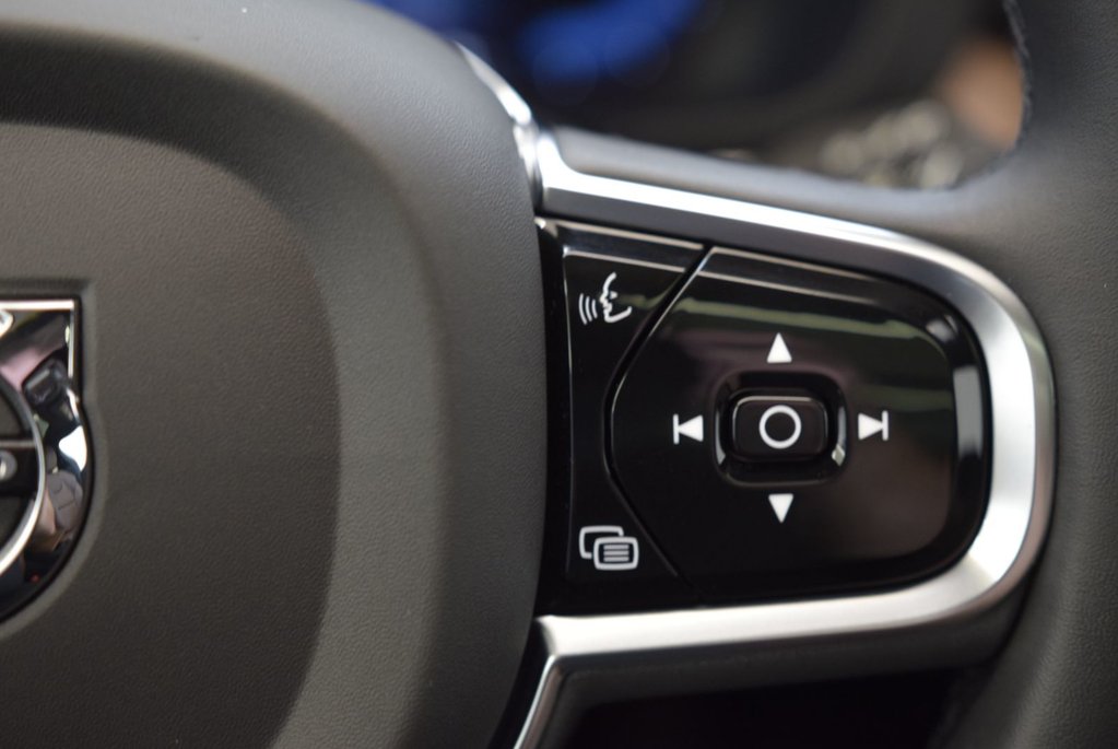 2024 Volvo XC60 Recharge T8+Plus Dark Theme+PHEV+LED+ in Laval, Quebec - 25 - w1024h768px