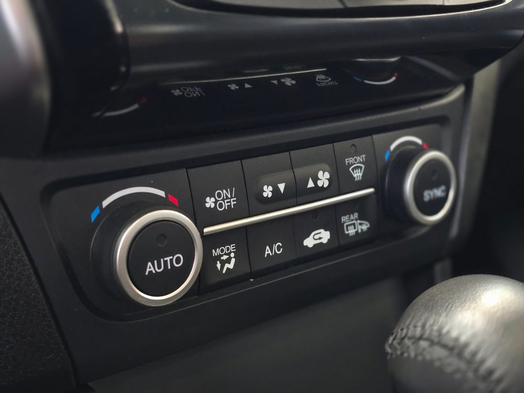 Acura ILX PREMIUM PACKAGE | BAS KM | CUIR | TOIT | +++ 2018 à Laval, Québec - 17 - w1024h768px