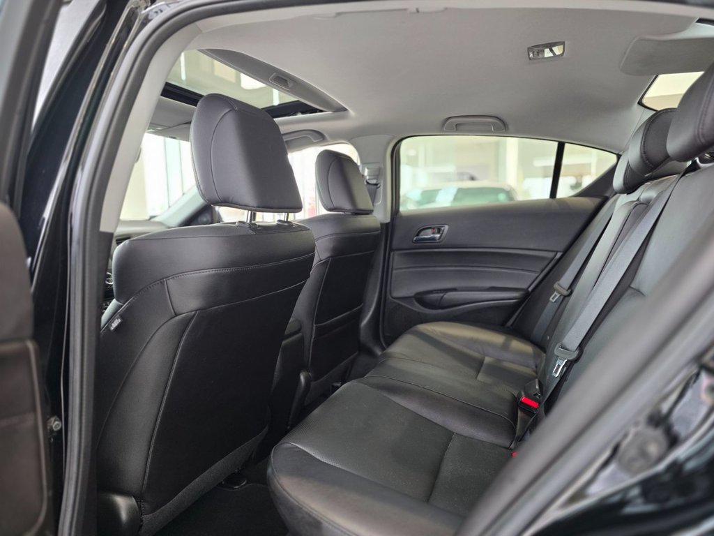 Acura ILX PREMIUM PACKAGE | BAS KM | CUIR | TOIT | +++ 2018 à Laval, Québec - 10 - w1024h768px
