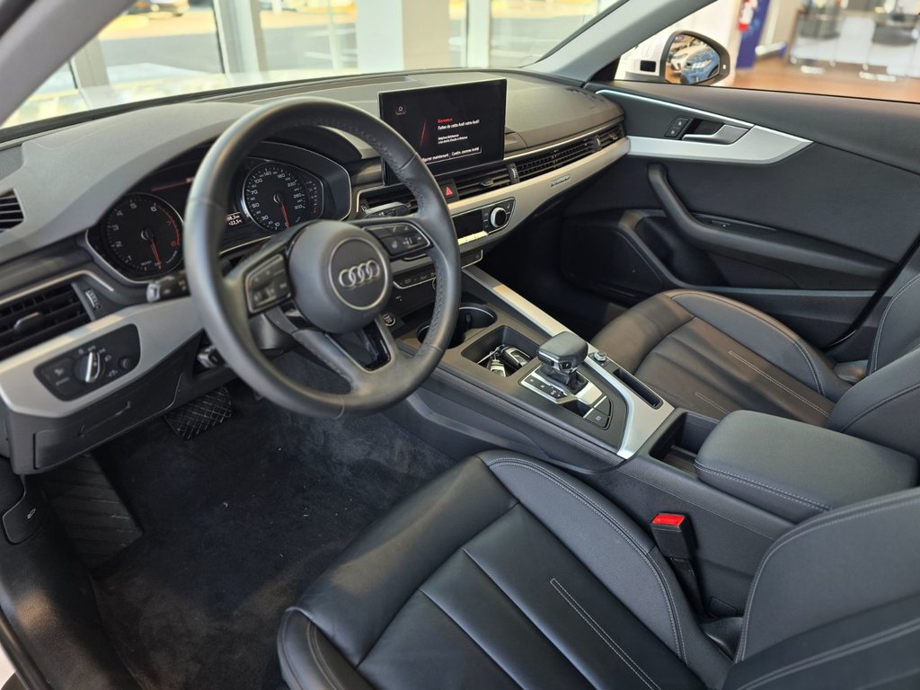 2023 Audi A4 KOMFORT QUATTRO | 8 PNEUS | DÉMARREUR | TOIT | +++ in Laval, Quebec - 10 - w1024h768px