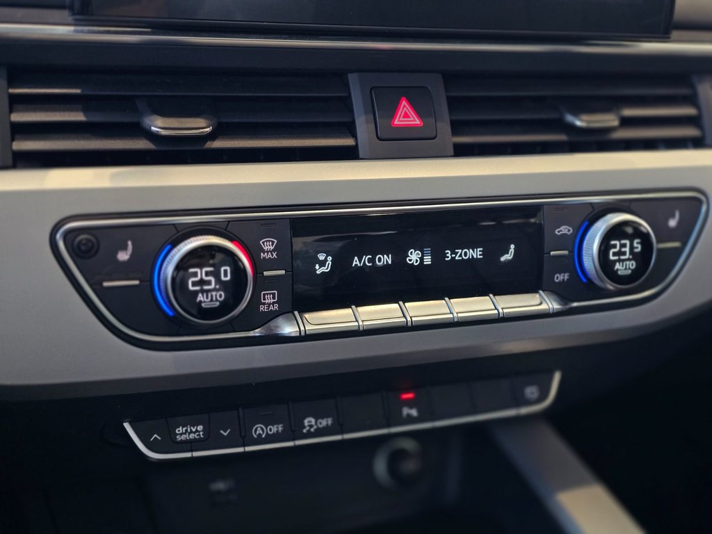 2023 Audi A4 KOMFORT QUATTRO | 8 PNEUS | DÉMARREUR | TOIT | +++ in Laval, Quebec - 15 - w1024h768px