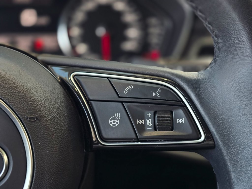 2023 Audi A4 KOMFORT QUATTRO | 8 PNEUS | DÉMARREUR | TOIT | +++ in Laval, Quebec - 13 - w1024h768px
