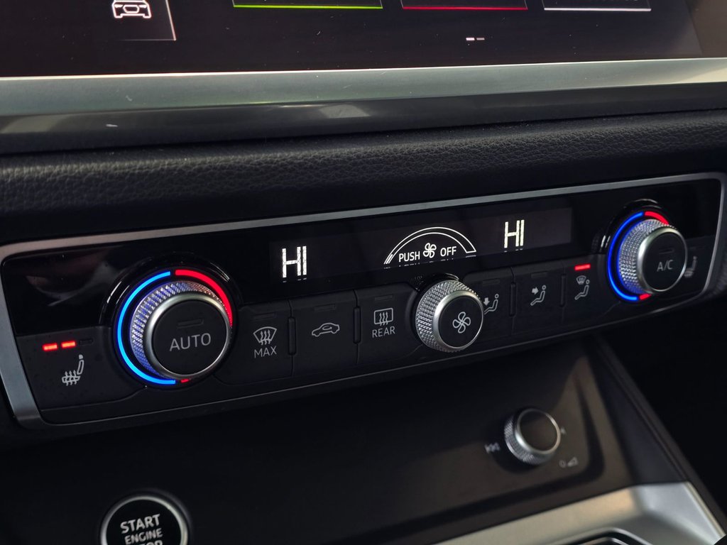 2021 Audi Q3 Progressiv | AWD | TOIT | CUIR | BAS KM | +++ in Laval, Quebec - 18 - w1024h768px