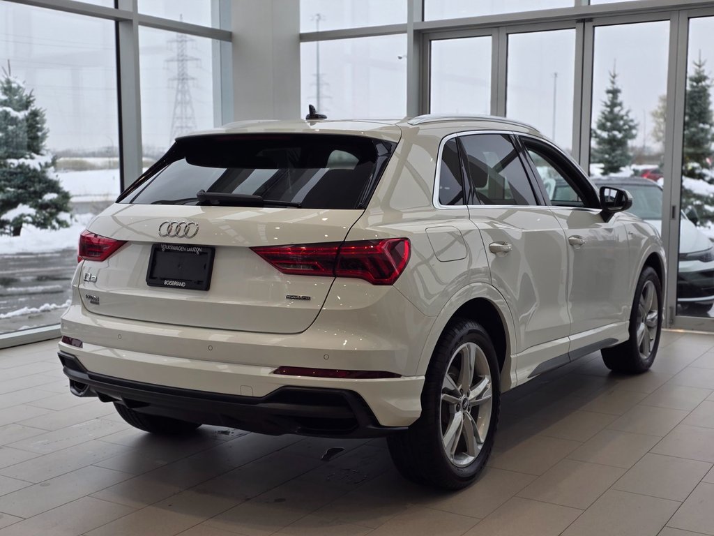 2021 Audi Q3 Progressiv | AWD | TOIT | CUIR | BAS KM | +++ in Laval, Quebec - 8 - w1024h768px