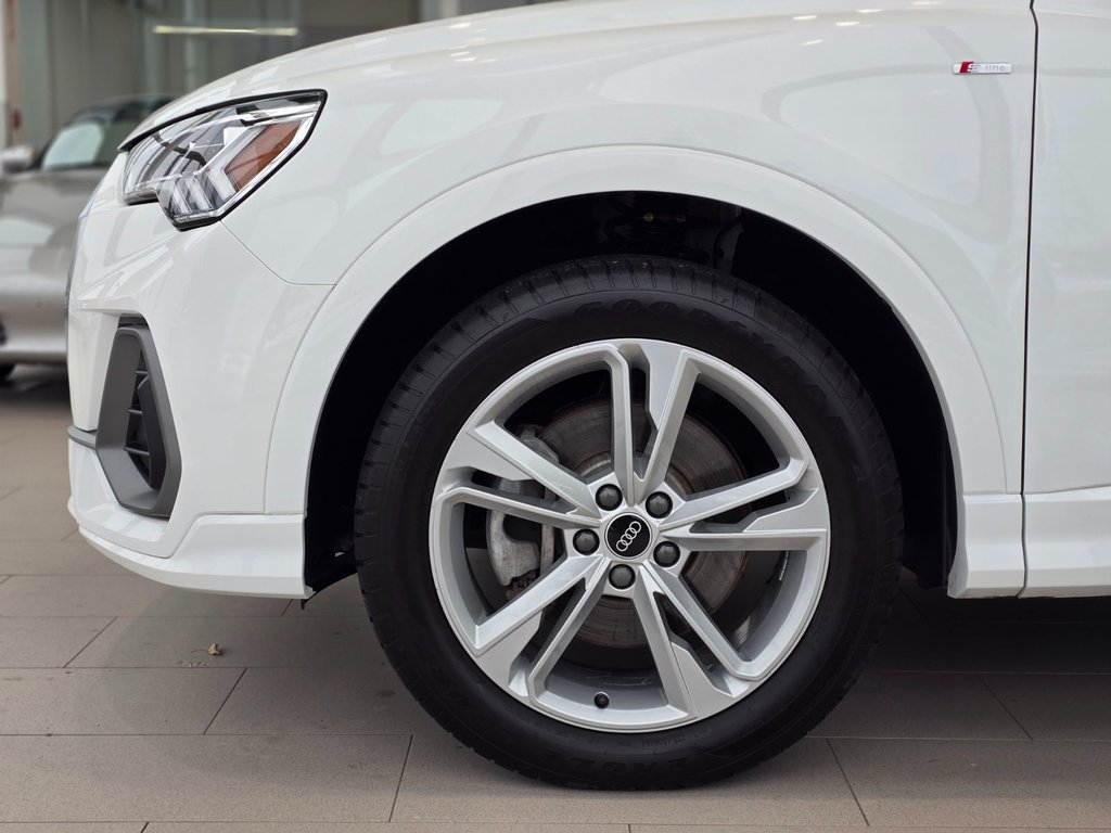 2021 Audi Q3 Progressiv | AWD | TOIT | CUIR | BAS KM | +++ in Laval, Quebec - 5 - w1024h768px