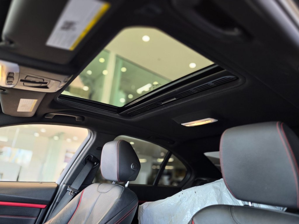 2018 BMW 3 Series 330i xDrive | BAS KM | 8 PNEUS | CAM | TOIT | +++ in Laval, Quebec - 18 - w1024h768px