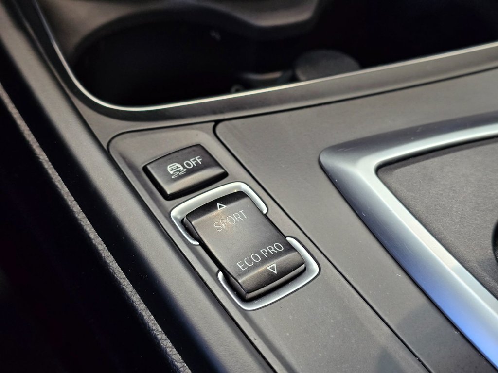 2018 BMW 3 Series 330i xDrive | BAS KM | 8 PNEUS | CAM | TOIT | +++ in Laval, Quebec - 15 - w1024h768px