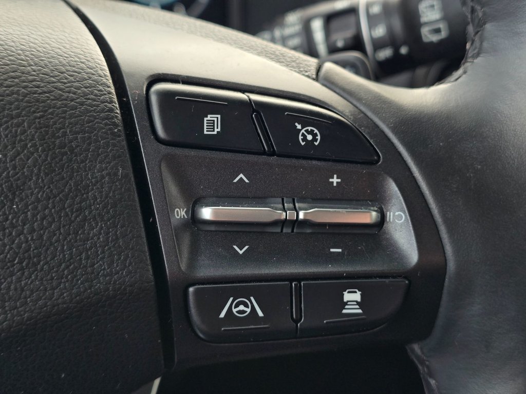 Hyundai KONA ELECTRIC Preferred CARPLAY | CAMÉRA | 8 ROUES | TOIT NOIR + 2022 à Laval, Québec - 14 - w1024h768px