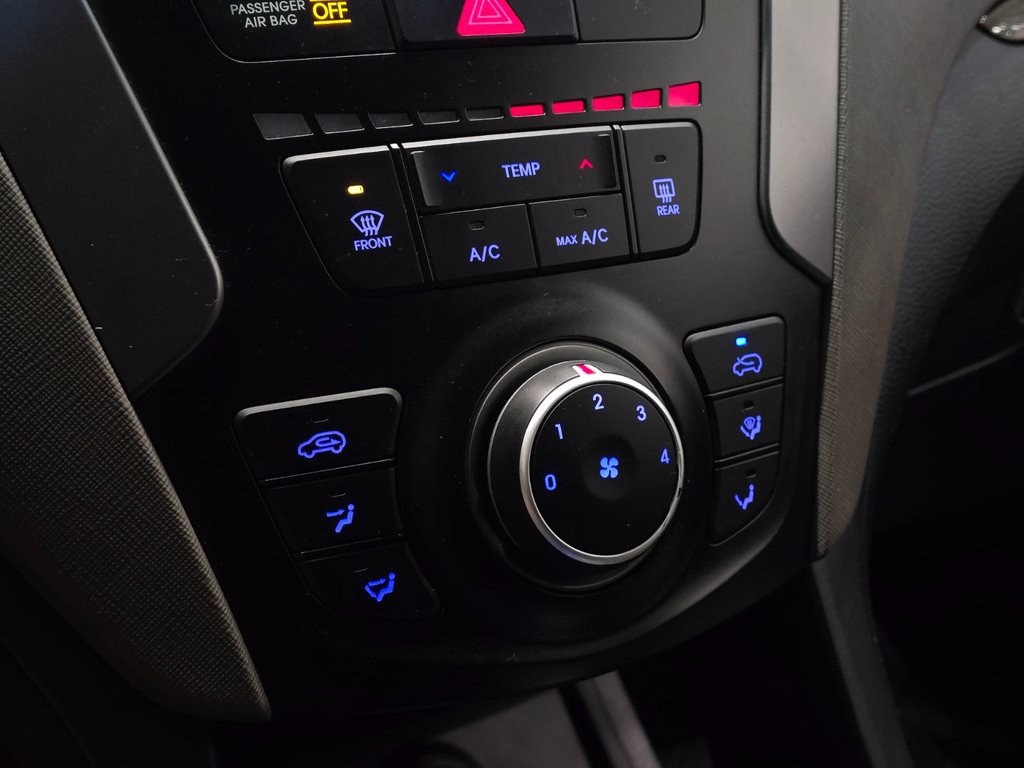 Hyundai Santa Fe Sport BASE | BAS KM | DÉMARREUR | 8 ROUES | +++ 2017 à Laval, Québec - 18 - w1024h768px