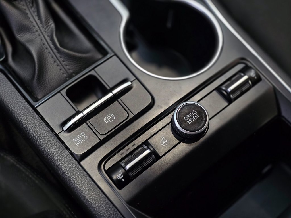 2022 Kia K5 LX | AWD | DÉMARREUR | CAM | CARPLAY | 8 PNEUS +++ in Laval, Quebec - 14 - w1024h768px