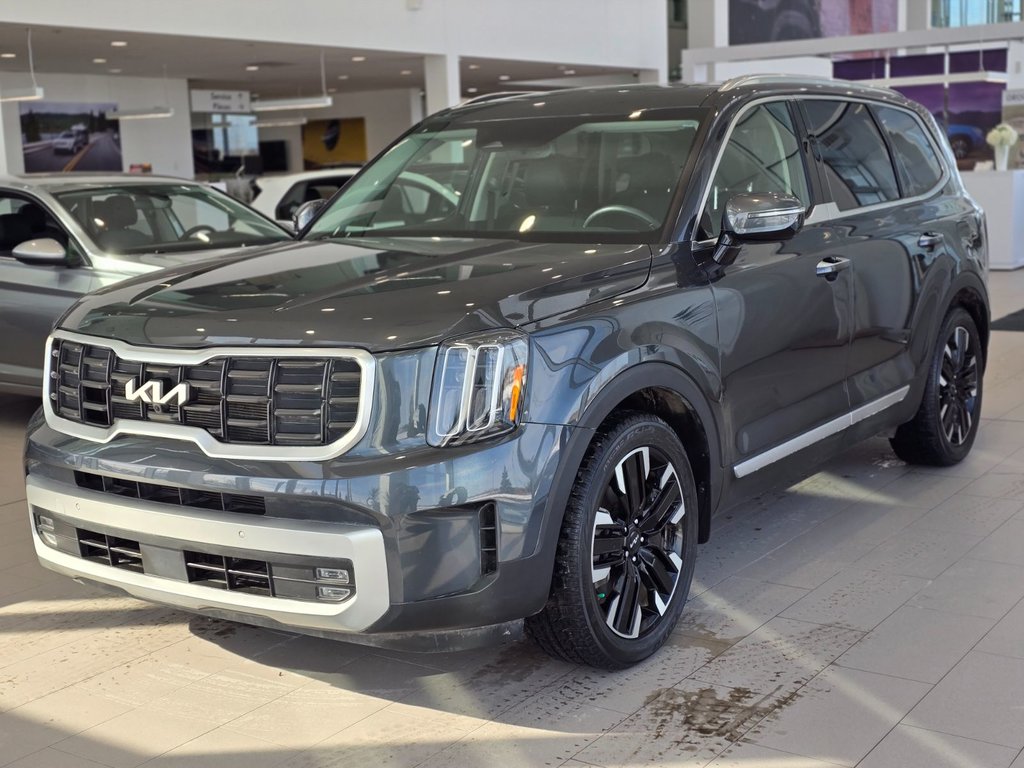 Kia Telluride SX | TOIT PANO | CUIR | NAV | CARPLAY | 8 PNEUS 2023 à Laval, Québec - 4 - w1024h768px