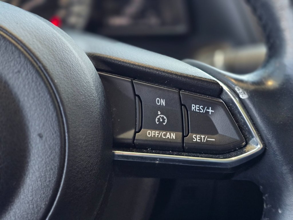 Mazda 3 GT TOIT | CAMÉRA | BLUETOOTH | 18 POUCES | BAS KM! 2017 à Laval, Québec - 15 - w1024h768px