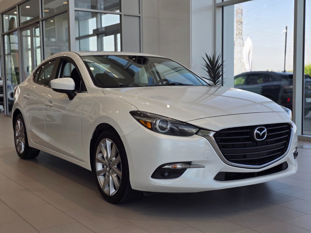 Mazda 3 GT TOIT | CAMÉRA | BLUETOOTH | 18 POUCES | BAS KM! 2017 à Laval, Québec - 1 - w1024h768px