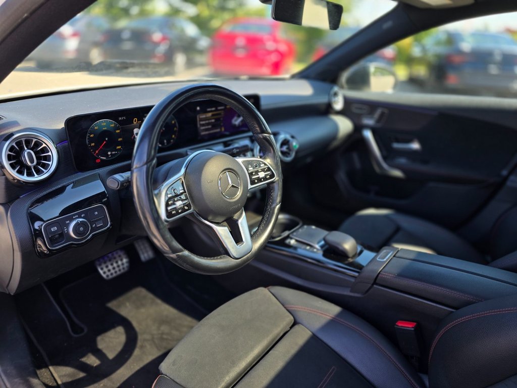 Mercedes-Benz A-Class A 250 4MATIC | CARPLAY | CAMÉRA | CUIR | NAV +++ 2021 à Laval, Québec - 9 - w1024h768px