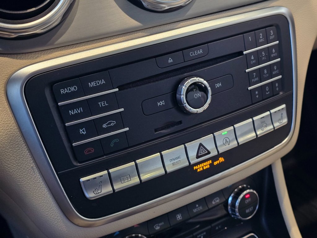 2018 Mercedes-Benz GLA 250 SPORT PACKAGE | TOIT PANO | CUIR | 4MATIC in Laval, Quebec - 18 - w1024h768px