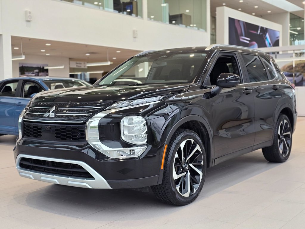 2023 Mitsubishi Outlander OUTLANDER SE | TOIT PANO | VOLANT CHAUFFANT | +++ in Laval, Quebec - 4 - w1024h768px
