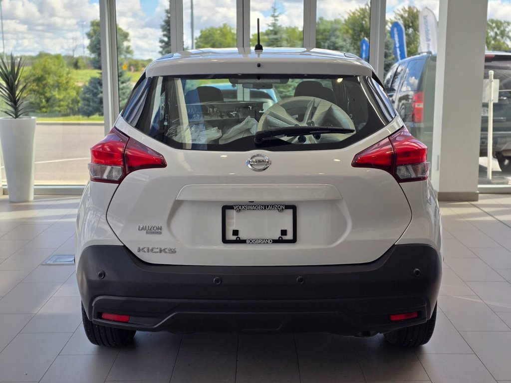 2020 Nissan Kicks S | DÉMARREUR | BLUETOOTH | SIÈGES CHAUFFANTS | ++ in Laval, Quebec - 6 - w1024h768px