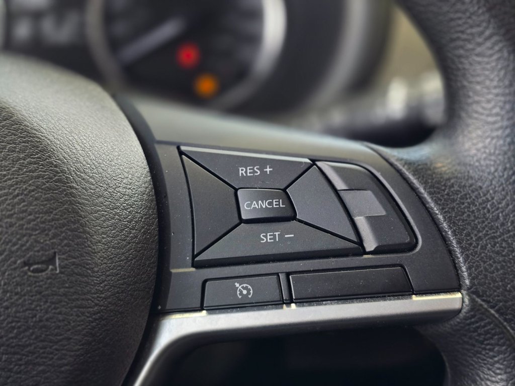 2020 Nissan Kicks S | DÉMARREUR | BLUETOOTH | SIÈGES CHAUFFANTS | ++ in Laval, Quebec - 14 - w1024h768px