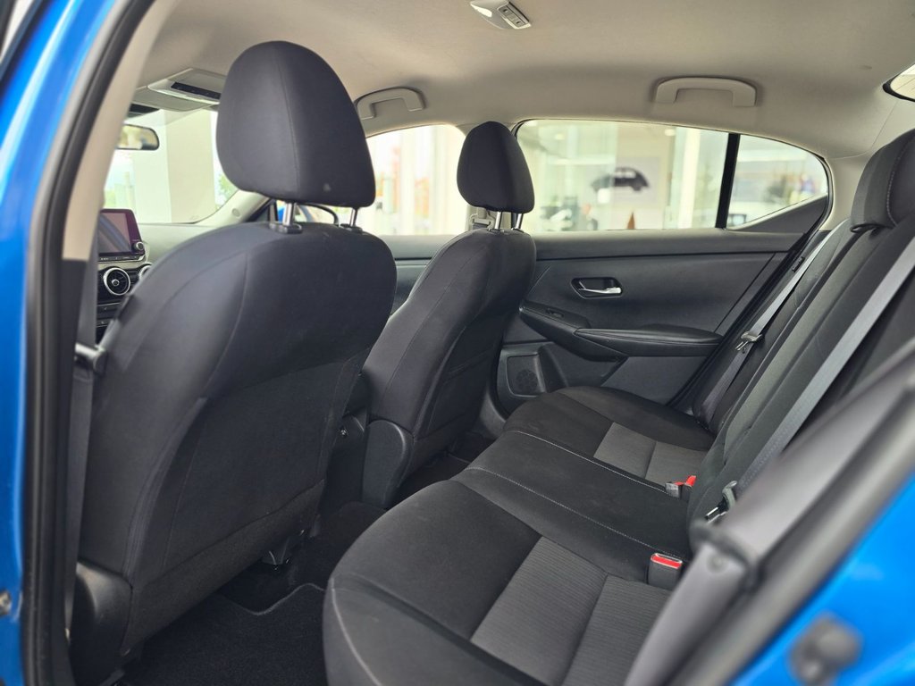 Nissan Sentra SV | SIÈGES CHAUFFANTS | DÉMARREUR | CARPLAY | +++ 2020 à Laval, Québec - 10 - w1024h768px