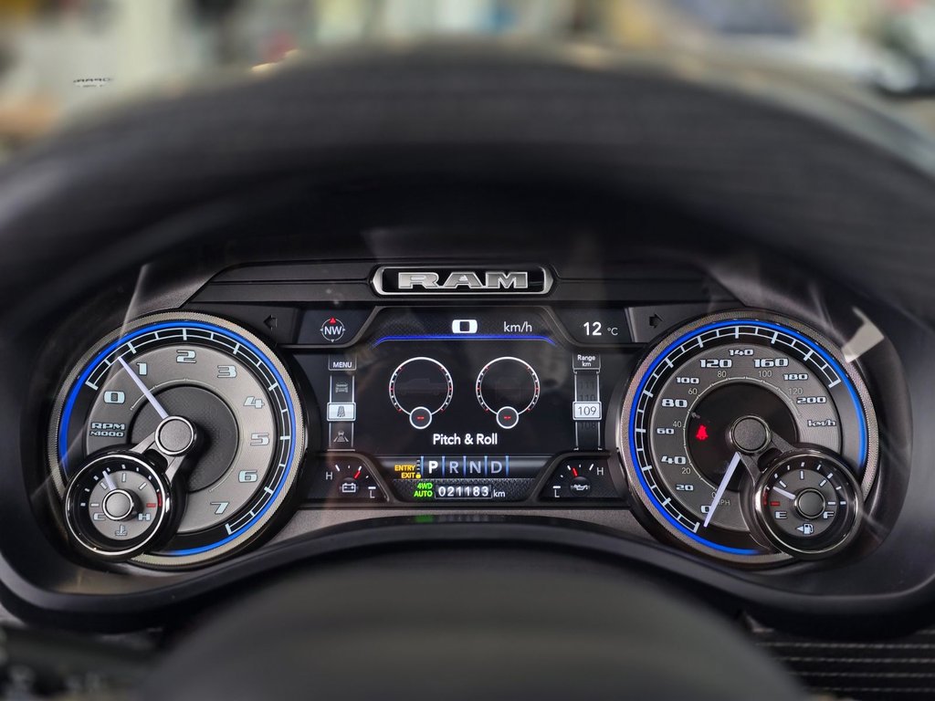 2021 Ram 1500 Limited TOIT PANO | CUIR | NAV | 8 PNEUS | BAS KM! in Laval, Quebec - 28 - w1024h768px