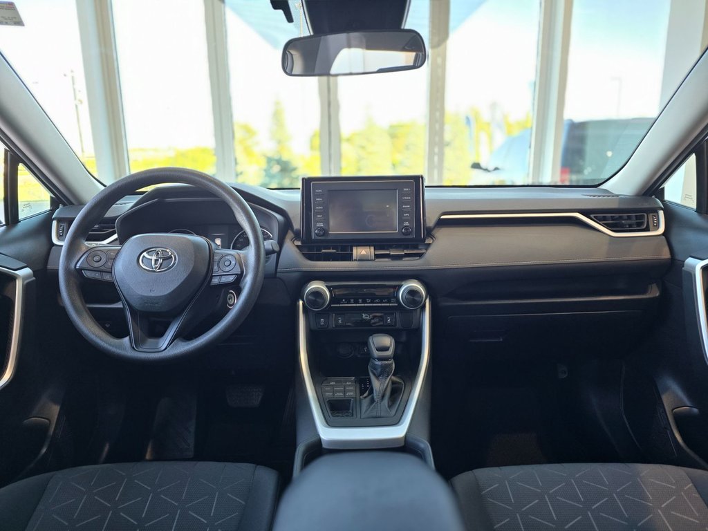 2020 Toyota RAV4 LE AWD | BLUETOOTH | CAMÉRA | CARPLAY | +++ in Laval, Quebec - 11 - w1024h768px