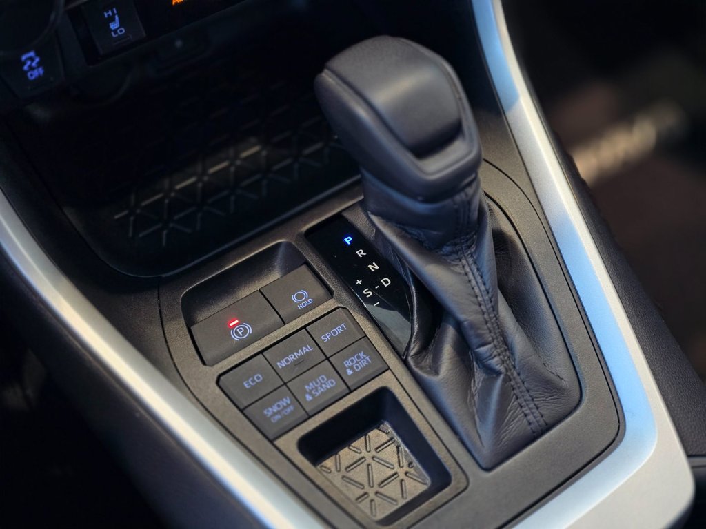 2020 Toyota RAV4 LE AWD | BLUETOOTH | CAMÉRA | CARPLAY | +++ in Laval, Quebec - 16 - w1024h768px