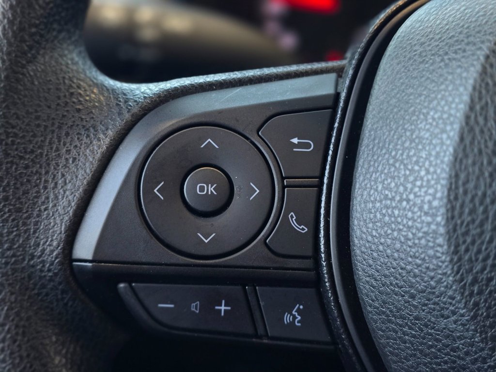 2020 Toyota RAV4 LE AWD | BLUETOOTH | CAMÉRA | CARPLAY | +++ in Laval, Quebec - 14 - w1024h768px