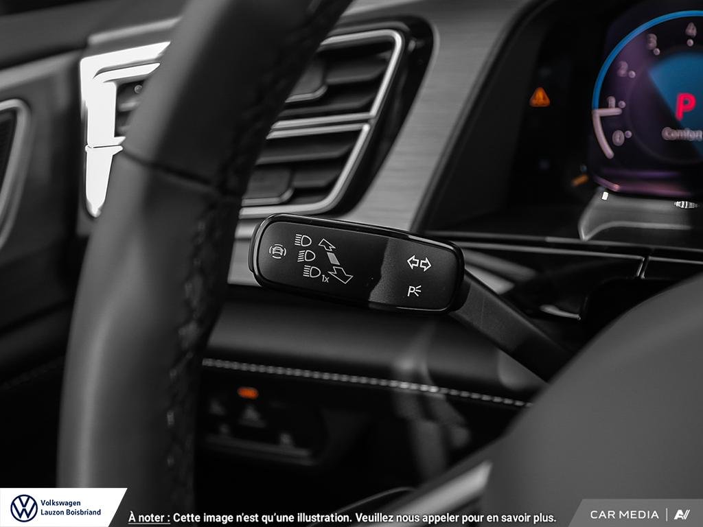 Volkswagen Atlas Cross Sport Comfortline R-Line Black Edition 2025 à Laval, Québec - 24 - w1024h768px