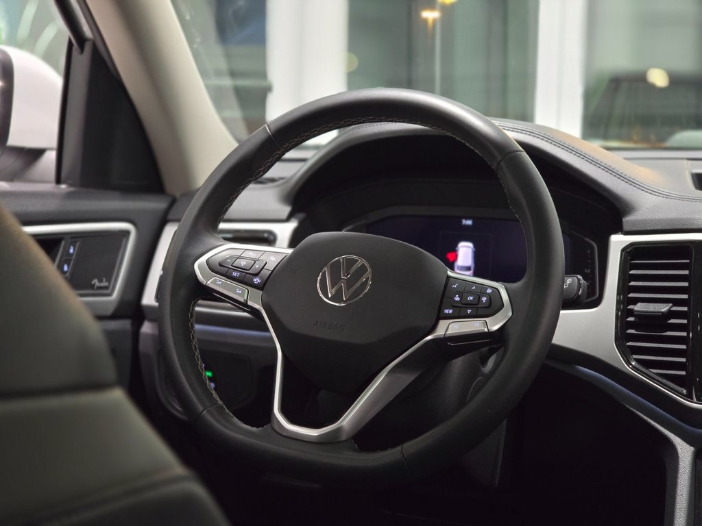 2022 Volkswagen Atlas Highline TOIT PANO | ENSEMBLE CAPITAINE | CARPLAY in Laval, Quebec - 14 - w1024h768px