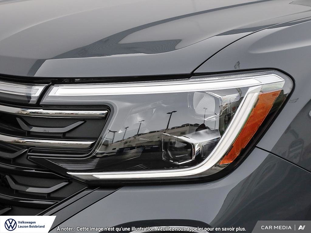 2025 Volkswagen Atlas Peak Edition in Laval, Quebec - 10 - w1024h768px