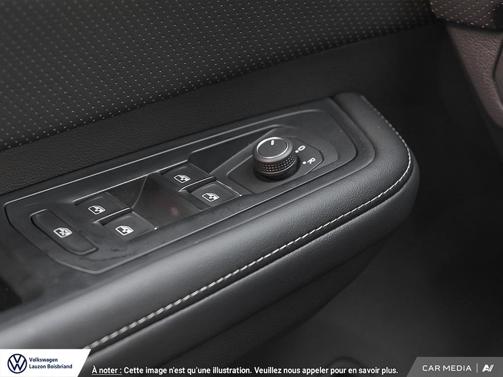 2025 Volkswagen Atlas Highline in Laval, Quebec - 16 - w1024h768px