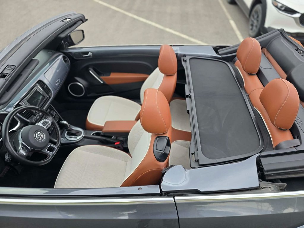 Volkswagen Beetle Convertible Classic BAS KM | CAMÉRA | BLUETOOTH +++ 2017 à Laval, Québec - 11 - w1024h768px
