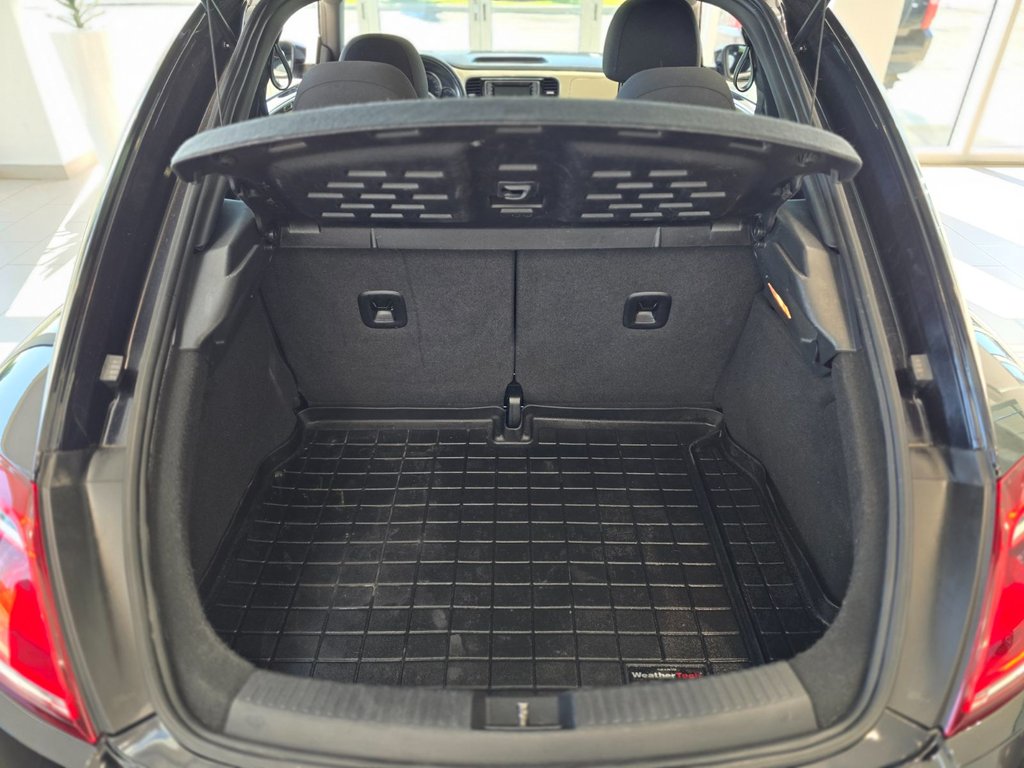 Volkswagen Beetle Wolfsburg Edition | TOIT | CAMÉRA | CARPLAY | +++ 2019 à Laval, Québec - 8 - w1024h768px