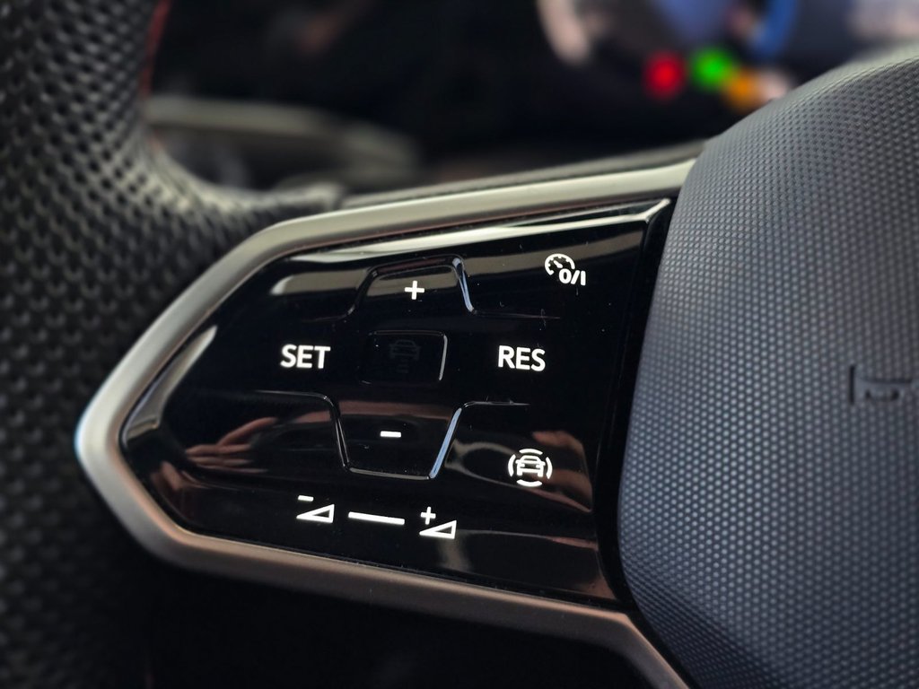 2023 Volkswagen Golf GTI 40th Anniversary DSG | 241HP | CARPLAY | +++ in Laval, Quebec - 14 - w1024h768px