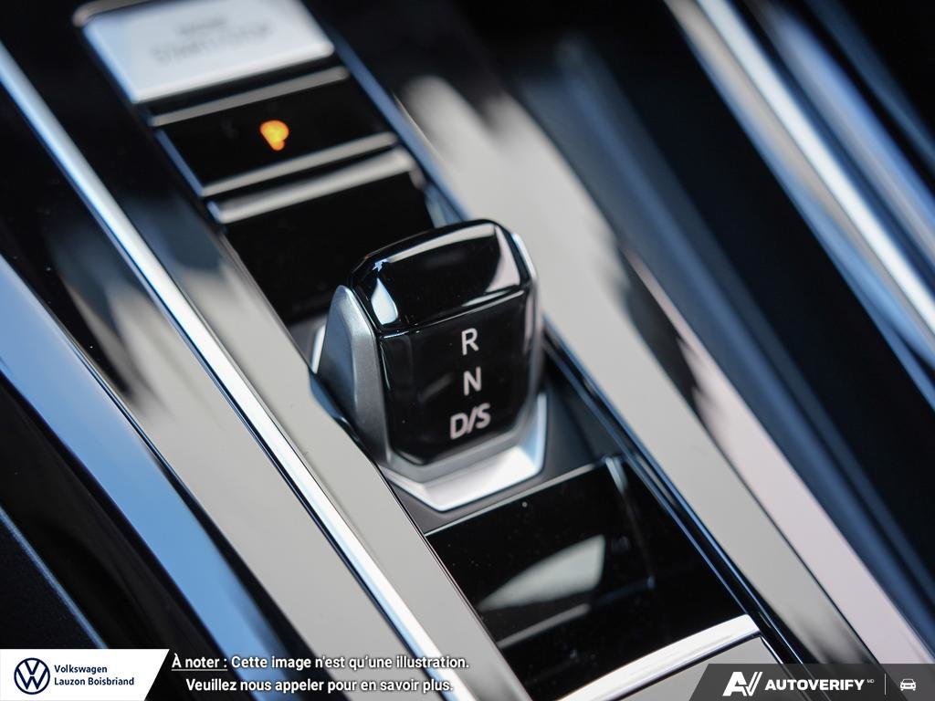 2026 Volkswagen Golf R R 4MOTION in Laval, Quebec - 17 - w1024h768px