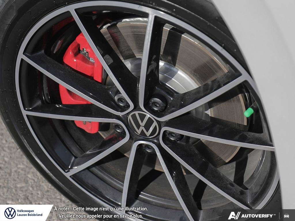 2026 Volkswagen Jetta GLI GLI in Laval, Quebec - 8 - w1024h768px