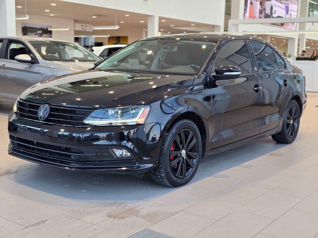 Volkswagen Jetta Wolfsburg Edition BAS KM | TOIT | CARPLAY | CAMÉRA 2017 à Laval, Québec - 4 - w1024h768px