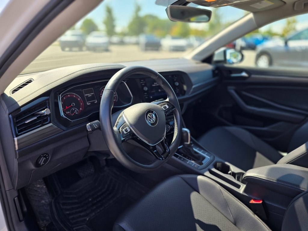 2019 Volkswagen Jetta Highline TOIT | CARPLAY | CAM | CUIR | BAS KM!! in Laval, Quebec - 9 - w1024h768px