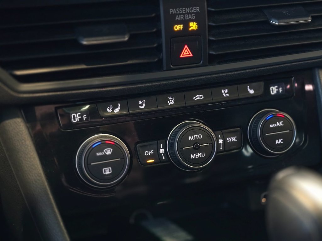 2019 Volkswagen Jetta Execline | BAS KM | TOIT | CUIR | DÉMARREUR | +++ in Laval, Quebec - 18 - w1024h768px