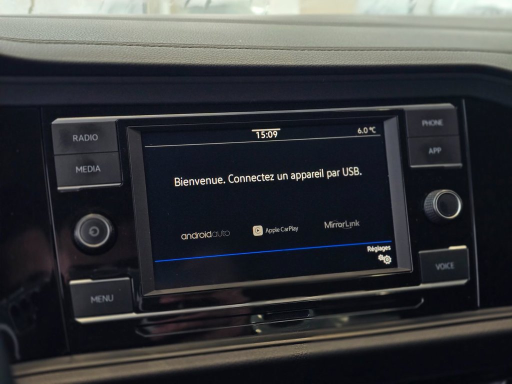 2022 Volkswagen Jetta Trendline AUTOMATIQUE | CARPLAY | CAMÉRA | BAS KM in Laval, Quebec - 18 - w1024h768px