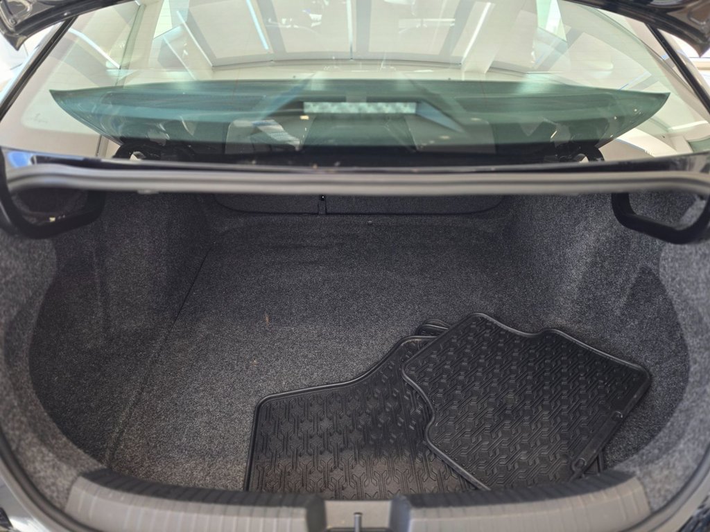 Volkswagen Jetta Trendline AUTOMATIQUE | CARPLAY | CAMÉRA | BAS KM! 2022 à Laval, Québec - 9 - w1024h768px